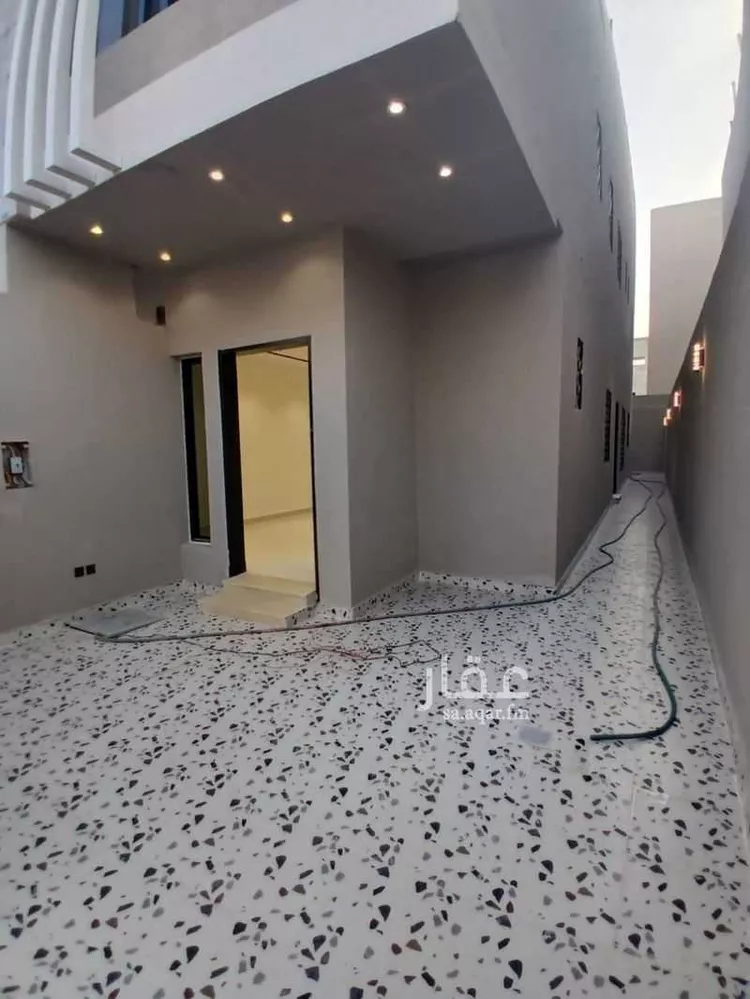 شقة للبيع في شارع أبي العلاء الواسطي, حي بدر, مدينة الرياض, منطقة الرياض صورة 5