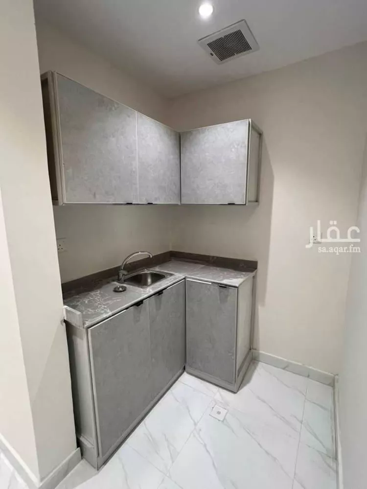 شقة للإيجار في شارع جنادة بن مالك, حي العوالي, مدينة الرياض, منطقة الرياض صورة 4