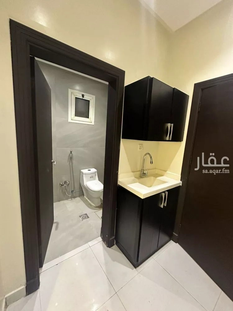 شقة للإيجار في شارع طيبة, حي ظهرة لبن, مدينة الرياض, منطقة الرياض