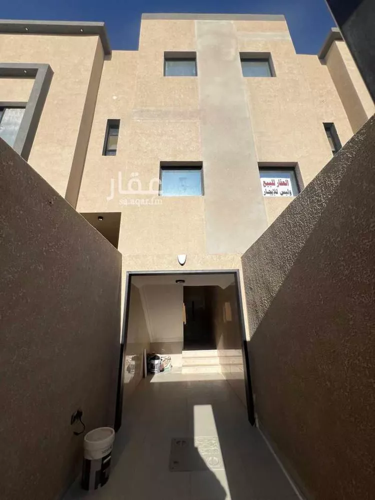 فيلا للبيع في شارع أبو عيسي الترمذي, حي اليرموك, مدينة تبوك, منطقة تبوك