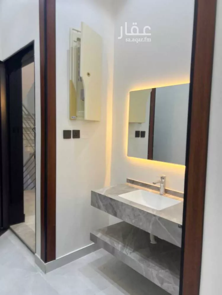 فيلا للبيع في شارع الحضراوي, حي الشفاء, مدينة تبوك, منطقة تبوك صورة 5