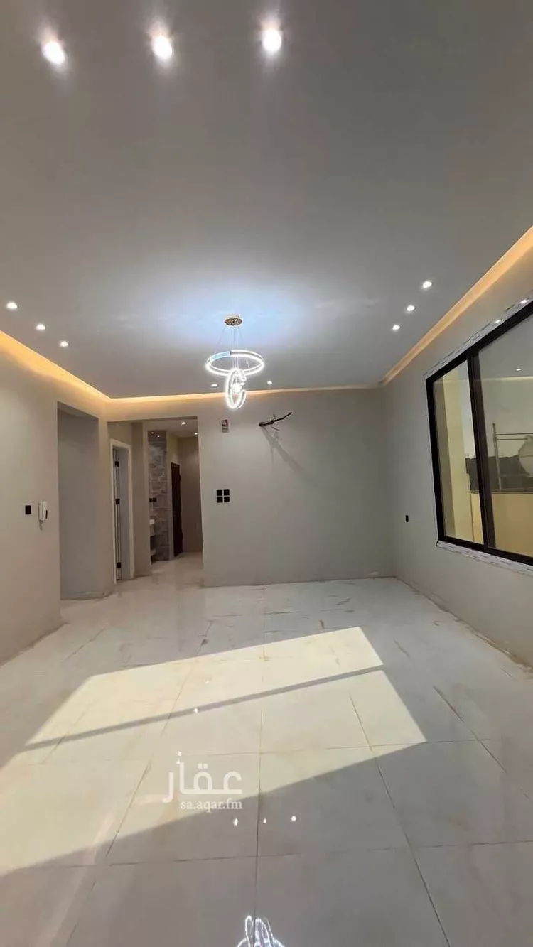 فيلا للبيع في شارع عبدالله ابن الياس, حي القادسية الثانى, مدينة تبوك, منطقة تبوك صورة 2