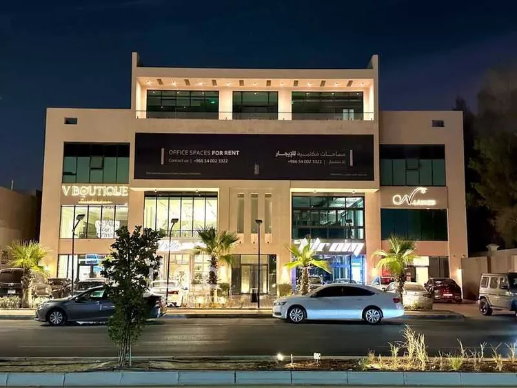 محل للإيجار في شارع طريق الامير فيصل بن فهد, حي الهدا, مدينة الخبر, المنطقة الشرقية