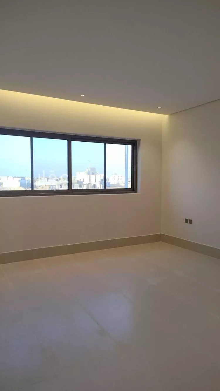 فيلا للبيع في شارع خريص, حي النظيم, مدينة الرياض, منطقة الرياض 8