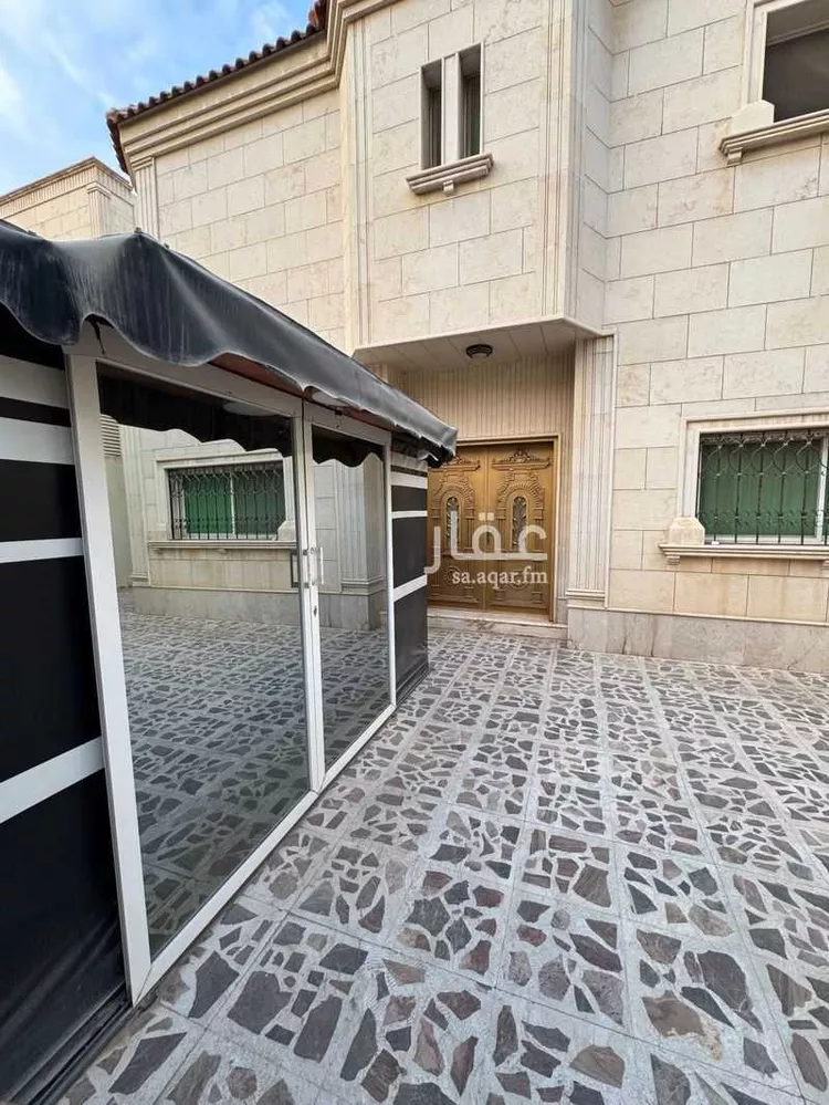 فيلا للإيجار في شارع الشيخ عبدالرزاق عفيفي, حي المروج, مدينة الرياض, منطقة الرياض