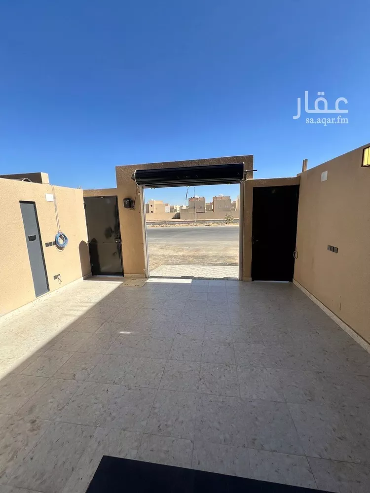 دور للبيع في شارع جندع ابن الضميل, حي الورود, مدينة خميس مشيط, منطقة عسير صورة 2