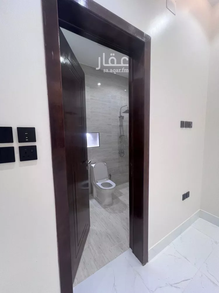 دور للبيع في شارع سعيد بن المنذر, حي التعاون, مدينة خميس مشيط, منطقة عسير صورة 5