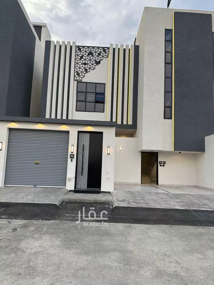 Floor for Sale in Khamis Mushait Al Moosa Subdivision