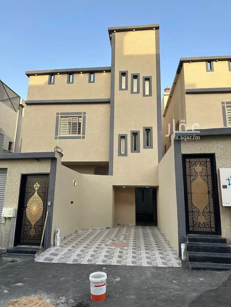 Floor for Sale in Khamis Mushait Al Wahah