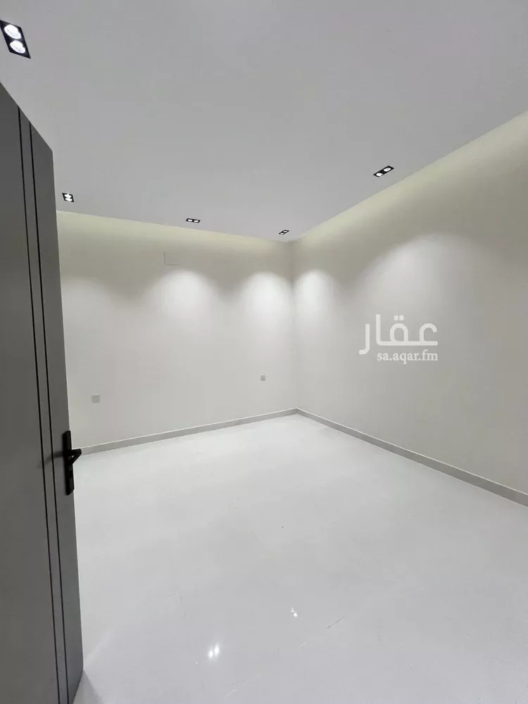 شقة للبيع في شارع سلمان بن ثمامة, حي المعارض, مدينة خميس مشيط, منطقة عسير صورة 2