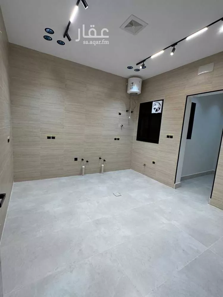 دور للبيع في شارع جندع ابن الضميل, حي الورود, مدينة خميس مشيط, منطقة عسير صورة 4