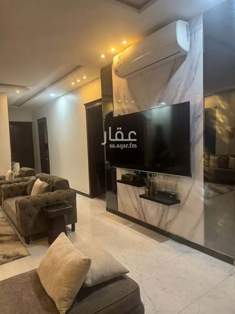 فيلا للبيع في شارع جان السليماني, حي عكاظ, مدينة الرياض, منطقة الرياض صورة 3
