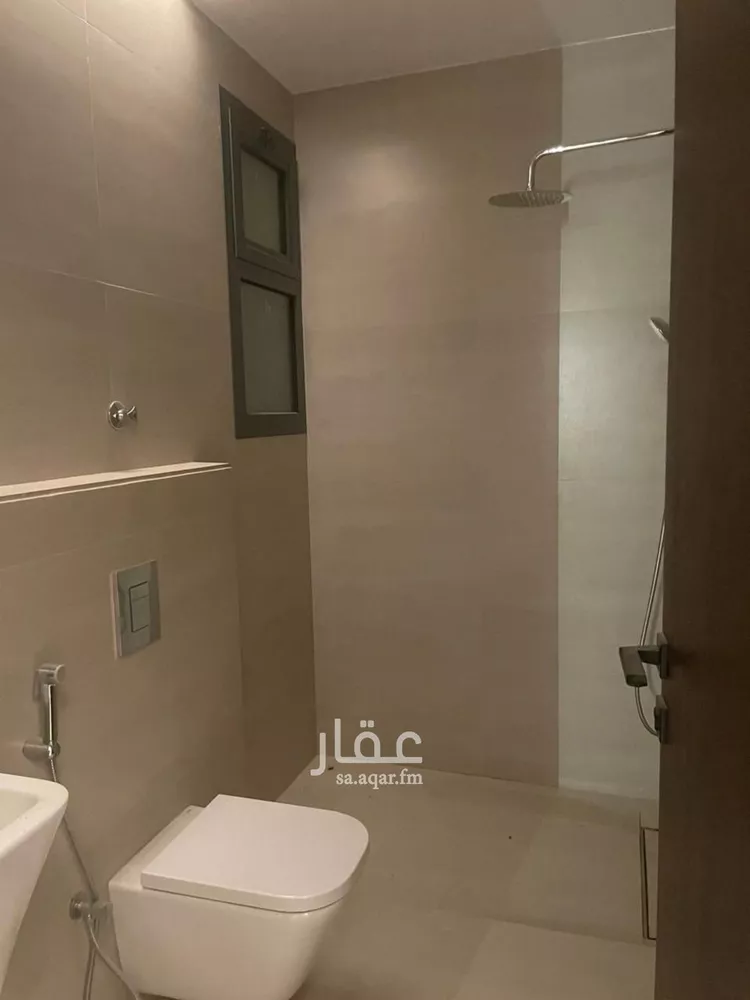 شقة للإيجار في شارع الشيخ عبدالله بن جبرين, حي القيروان, مدينة الرياض, منطقة الرياض صورة 3