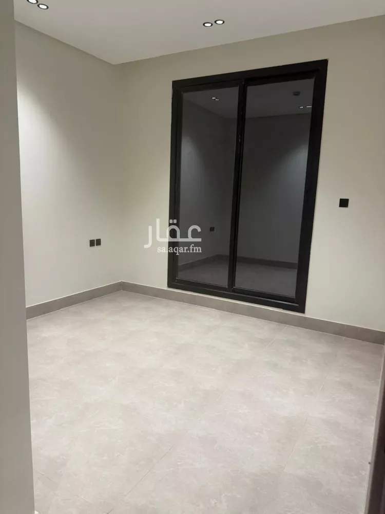 فيلا للإيجار في شارع الحسين بن رواحة, حي الرمال, مدينة الرياض, منطقة الرياض صورة 4