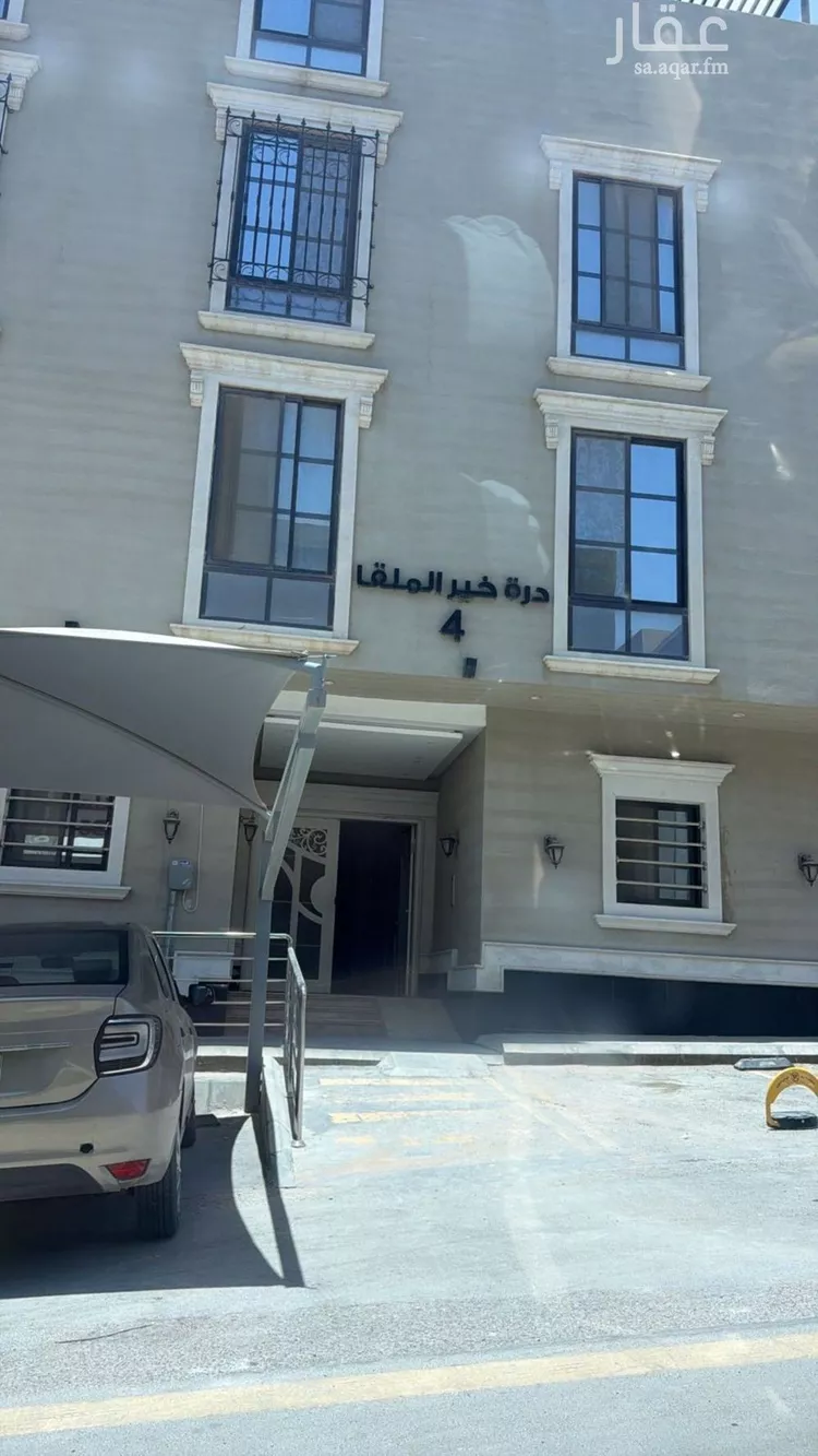 شقة للإيجار في شارع محمد بن عبدالعزيز الدغيثر, حي الملقا, مدينة الرياض, منطقة الرياض 1 صورة