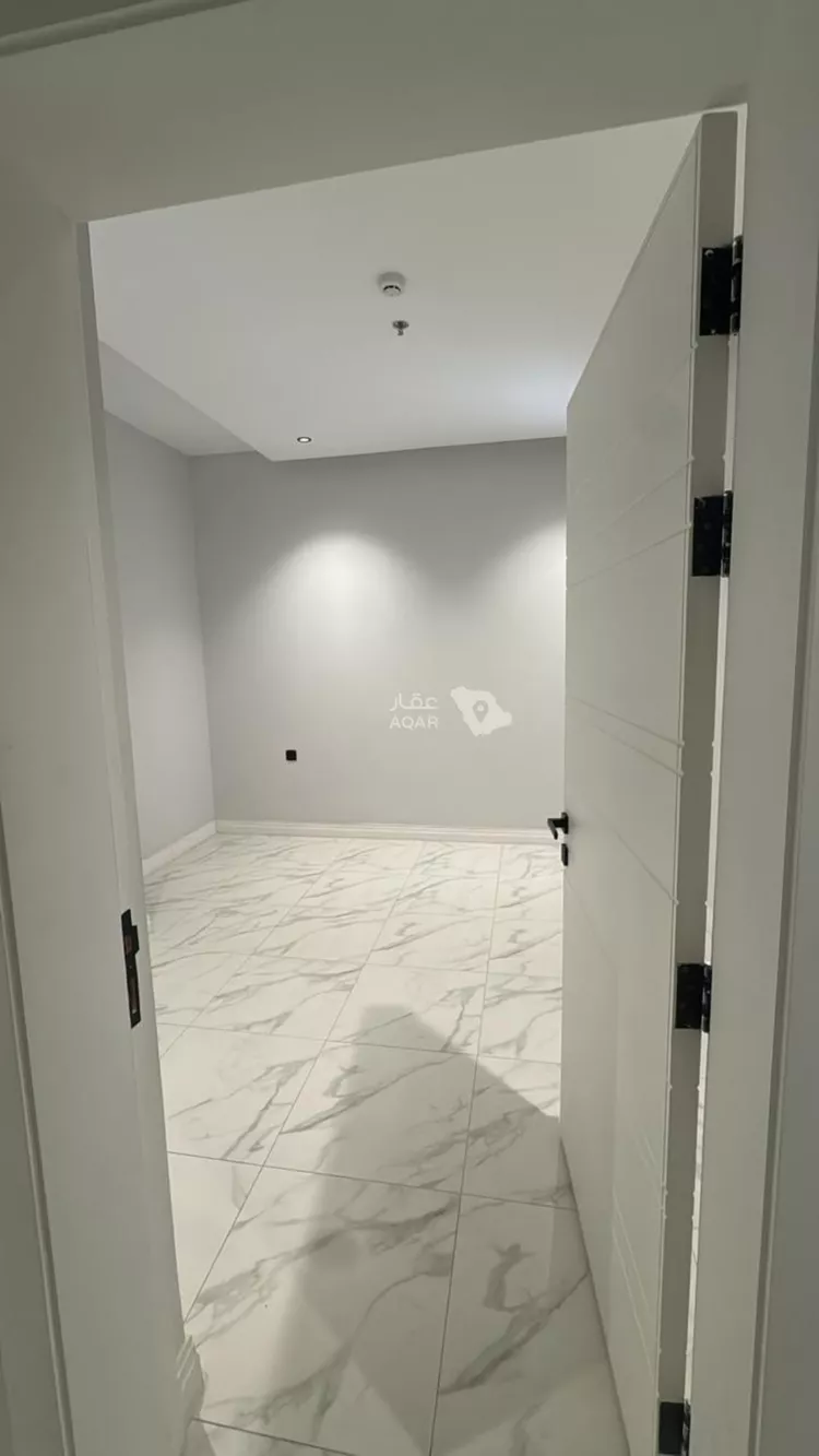 Apartment for Rent in Riyadh Al Malqa 12