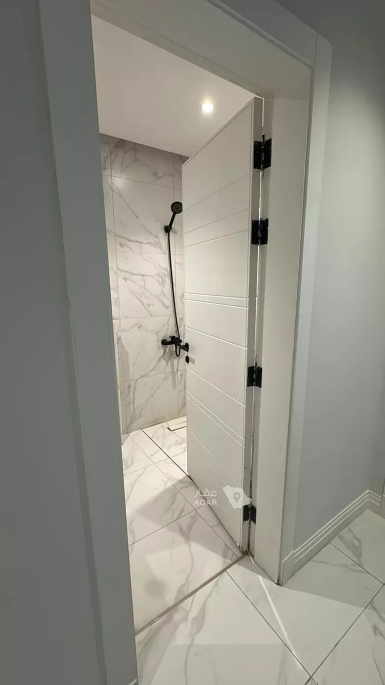 Apartment for Rent in Riyadh Al Malqa 14
