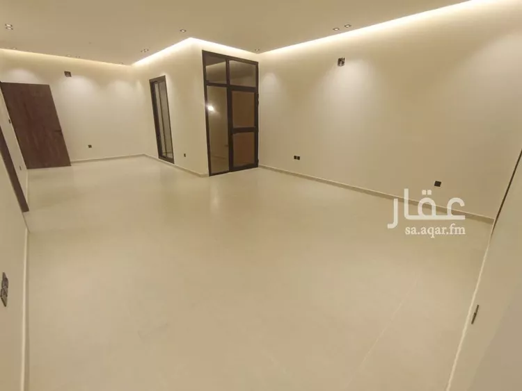دور للبيع في شارع النفوذ, حي عكاظ, مدينة الرياض, منطقة الرياض صورة 3