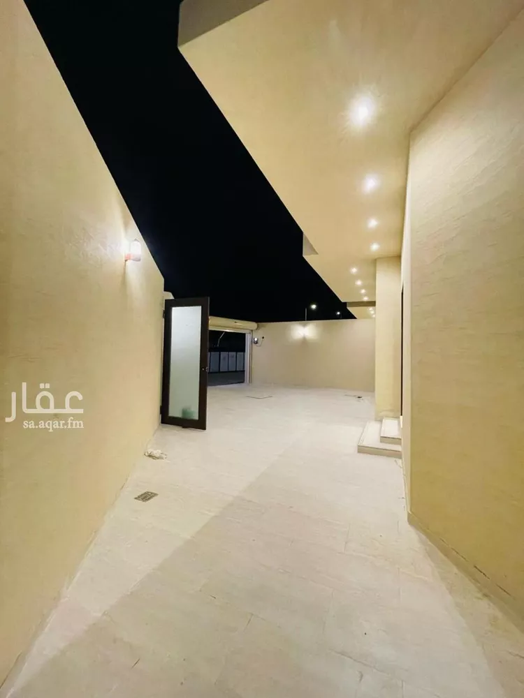 فيلا للبيع في شارع القاضي شريح, حي عكاظ, مدينة الرياض, منطقة الرياض صورة 5