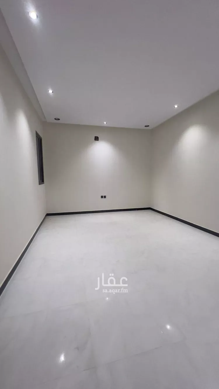 دور للبيع في شارع محمد الكارزيني, حي بدر, مدينة الرياض, منطقة الرياض صورة 2