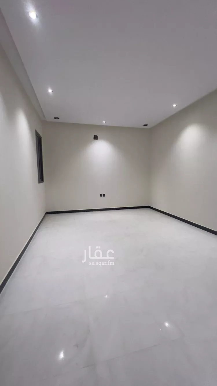 دور للبيع في شارع حمد بن فارس, حي بدر, مدينة الرياض, منطقة الرياض صورة 5