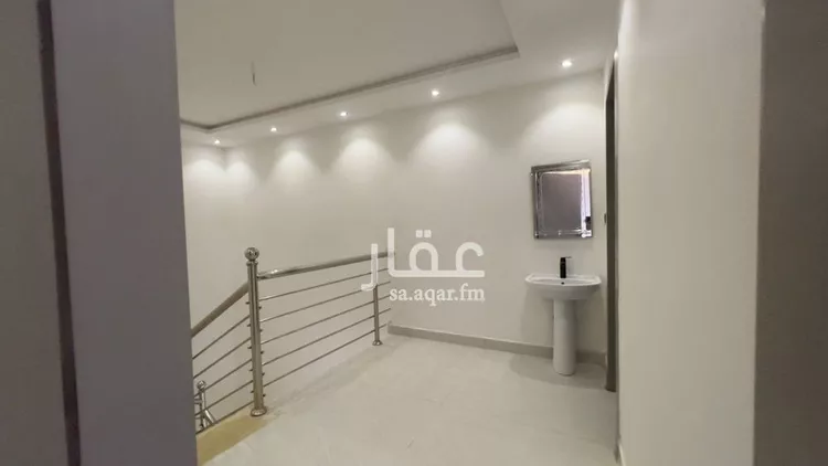 دور للبيع في شارع ابي رجاء العطاردي, حي بدر, مدينة الرياض, منطقة الرياض صورة 4