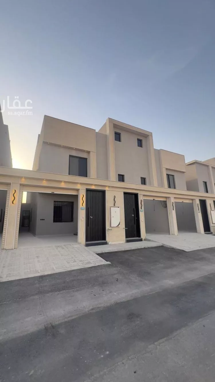 دور للبيع في شارع محمد الكارزيني, حي بدر, مدينة الرياض, منطقة الرياض صورة 5