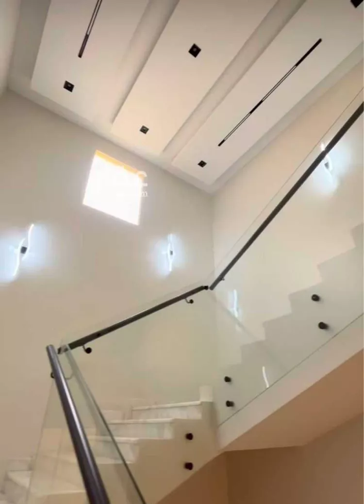 فيلا للبيع في شارع القشاشية, حي إشبيلية, مدينة الرياض, منطقة الرياض صورة 4