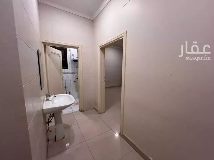 شقة للإيجار في شارع عبدالله ابن سعود, حي الفيصلية, مدينة الدرعية, منطقة الرياض صورة 3