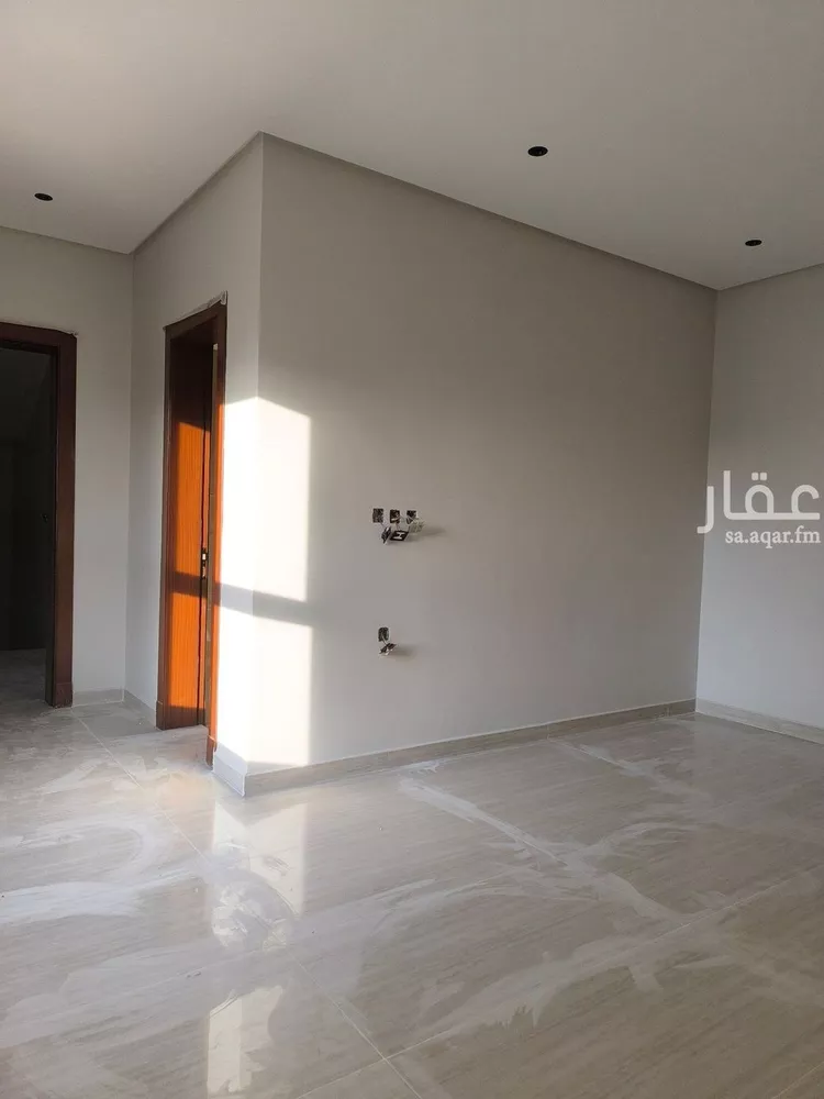 فيلا للبيع في شارع السيل, حي المهدية, مدينة الرياض, منطقة الرياض صورة 3