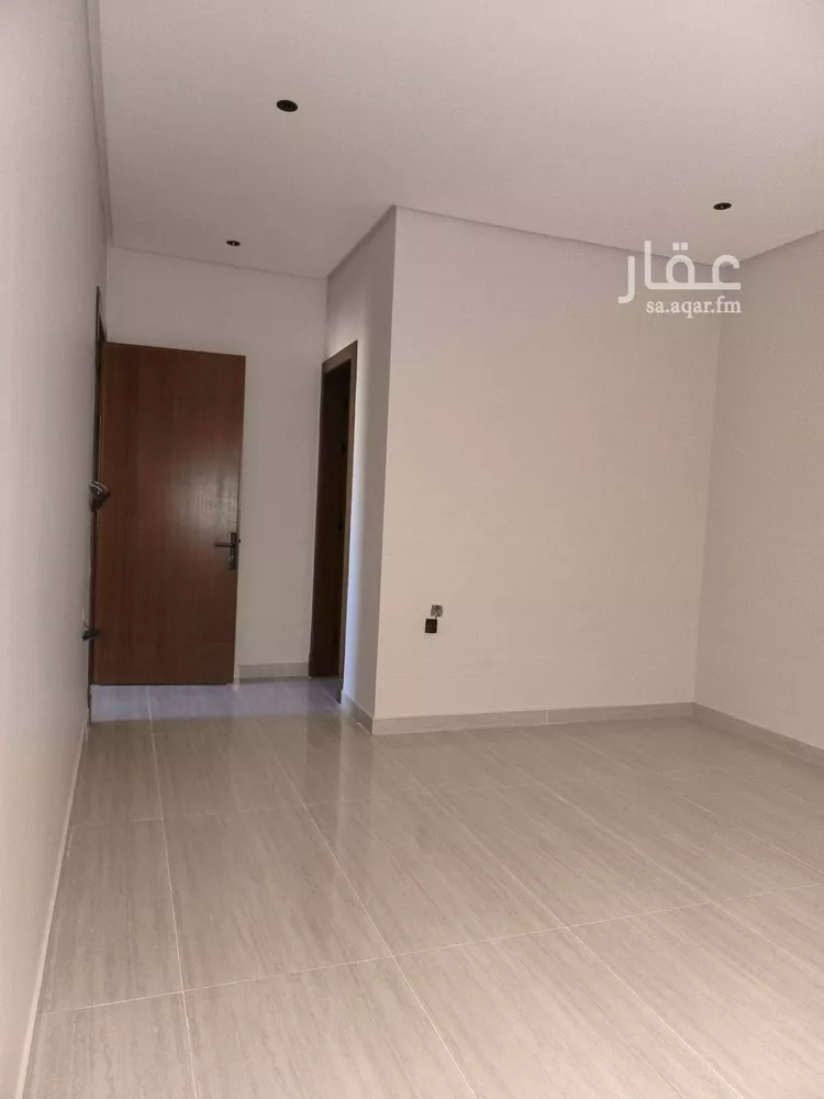 فيلا للبيع في شارع السيل, حي المهدية, مدينة الرياض, منطقة الرياض صورة 3