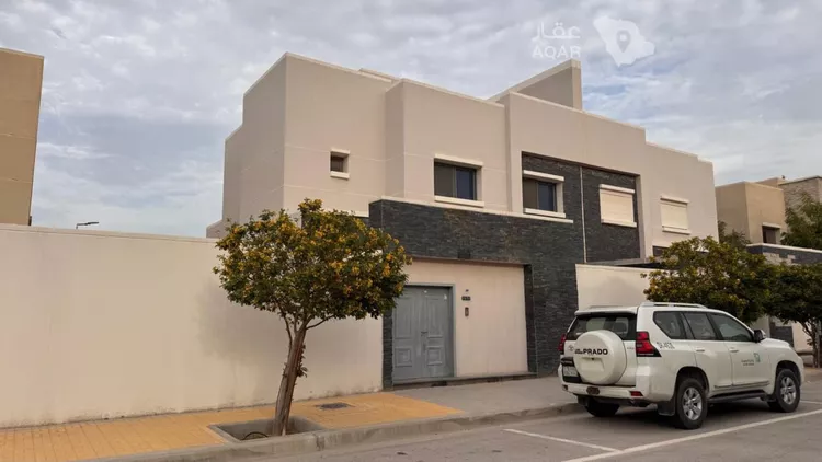 فيلا للبيع في شارع8ب, حي الظهران, مدينة الظهران, المنطقة الشرقية