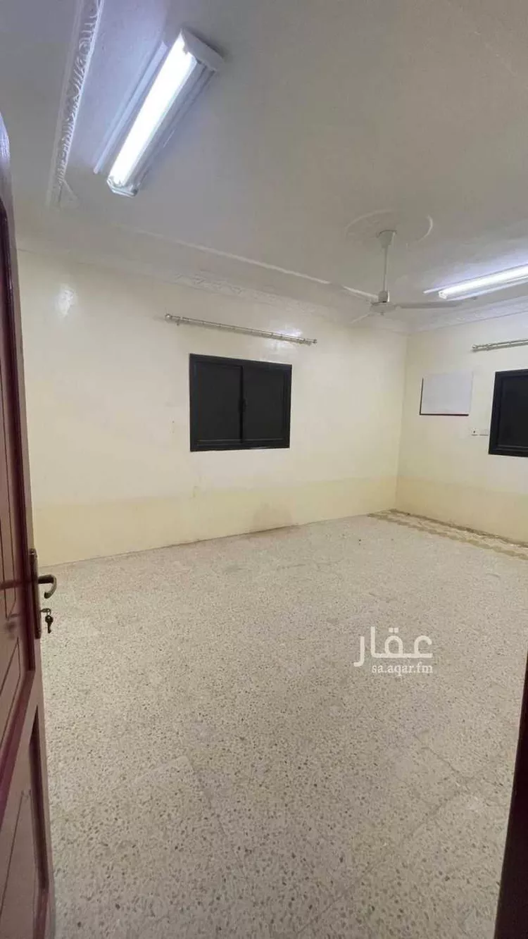 شقة للإيجار في شارع المعرور ابن سويد ، حي الشيخ ، تبوك ، منطقة تبوك صورة 5