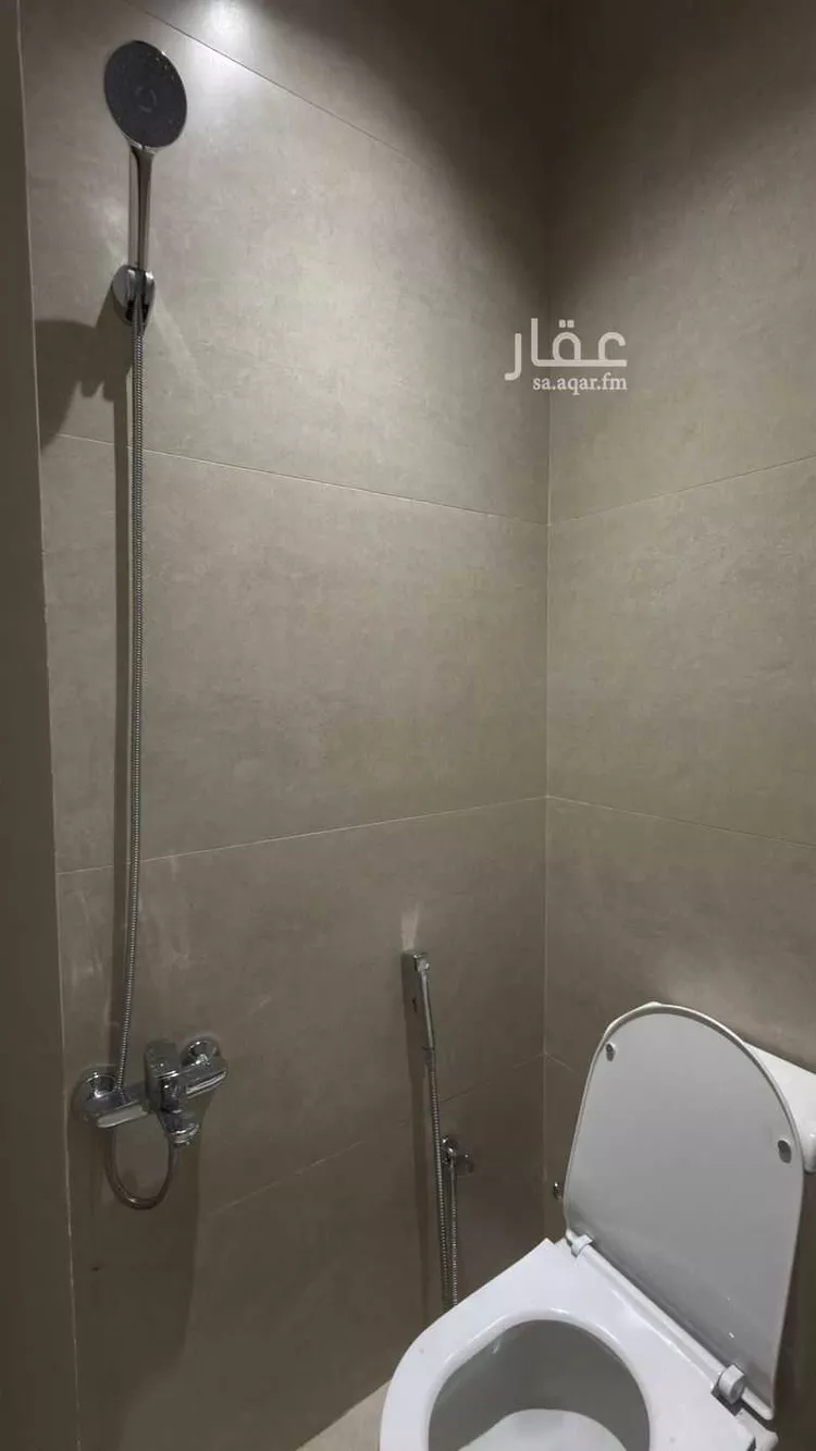 شقة للإيجار في شارع ابن الشهاب, حي البندرية, مدينة الخبر, المنطقة الشرقية 15