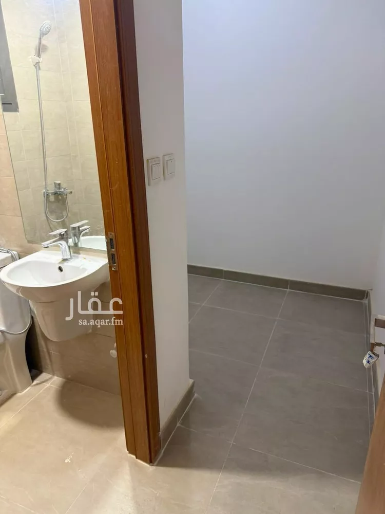 فيلا للإيجار في شارع 580, حي مطار الملك خالد الدولي, مدينة الرياض, منطقة الرياض صورة 4
