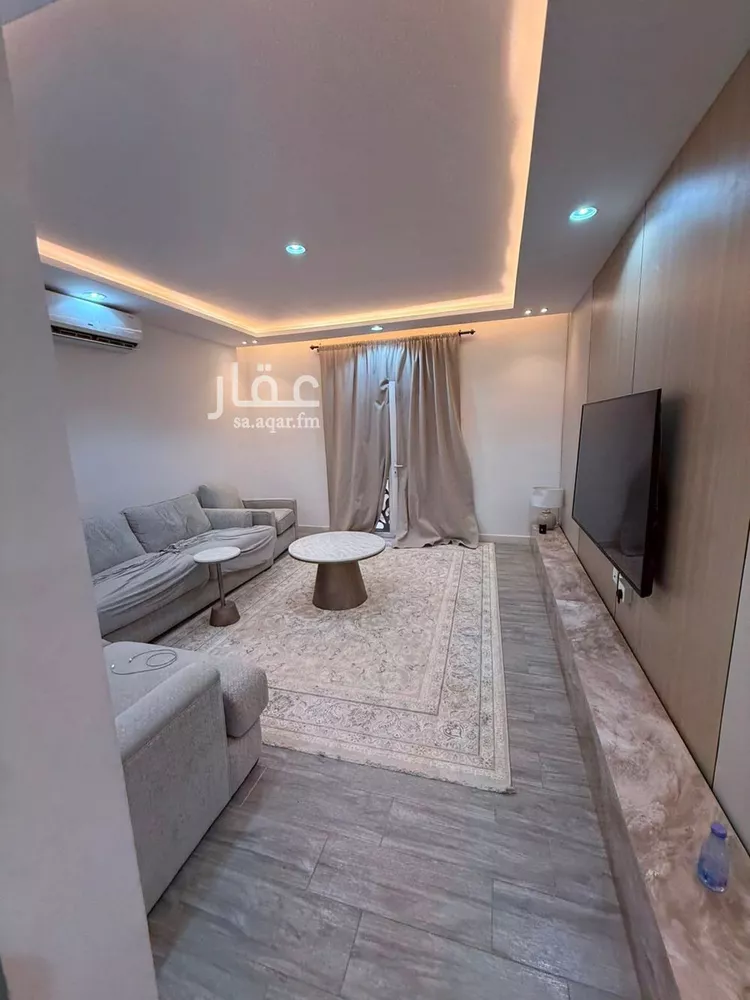 فيلا للإيجار في شارع 580, حي مطار الملك خالد الدولي, مدينة الرياض, منطقة الرياض