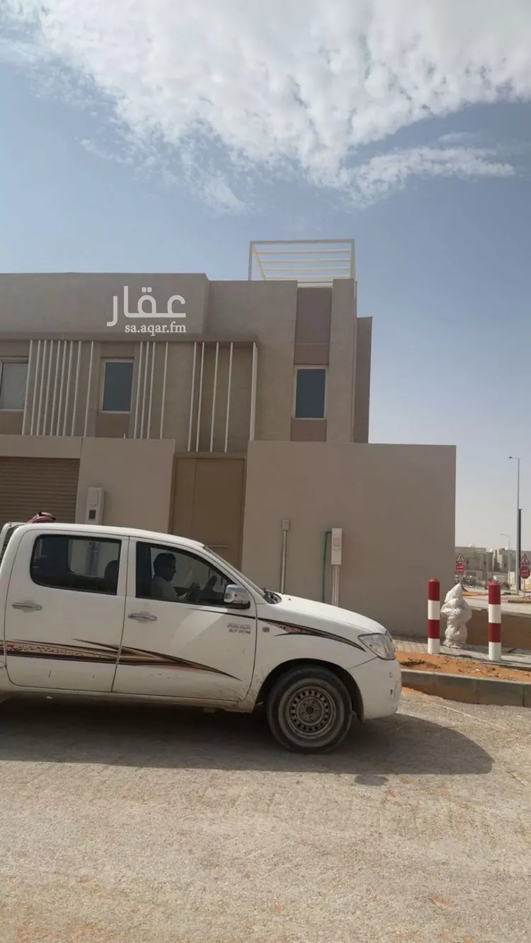 فيلا للإيجار في شارع 580, حي مطار الملك خالد الدولي, مدينة الرياض, منطقة الرياض