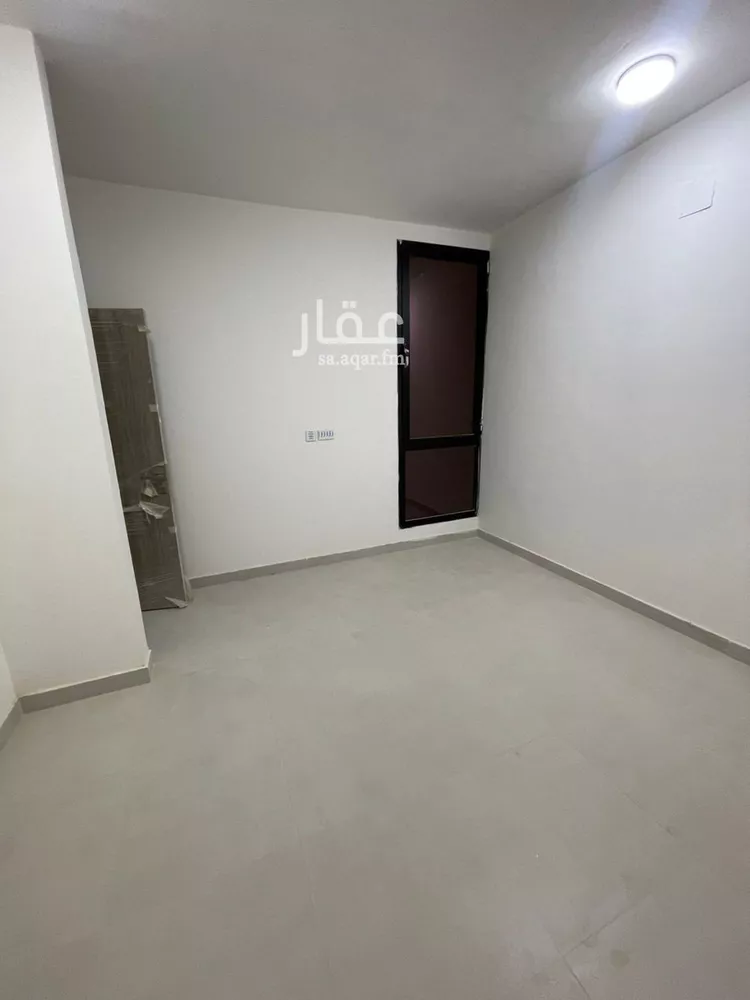 فيلا للإيجار في شارع عبدالحق الجاوي, حي مطار الملك خالد الدولي, مدينة الرياض, منطقة الرياض