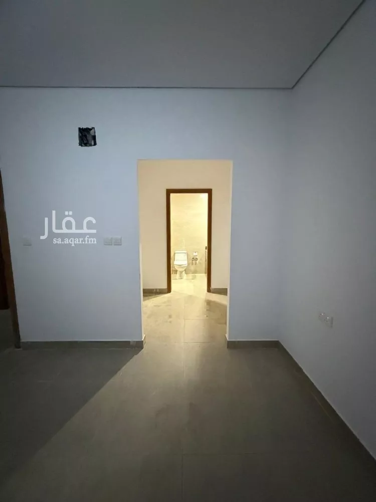 فيلا للإيجار في شارع 580, حي مطار الملك خالد الدولي, مدينة الرياض, منطقة الرياض