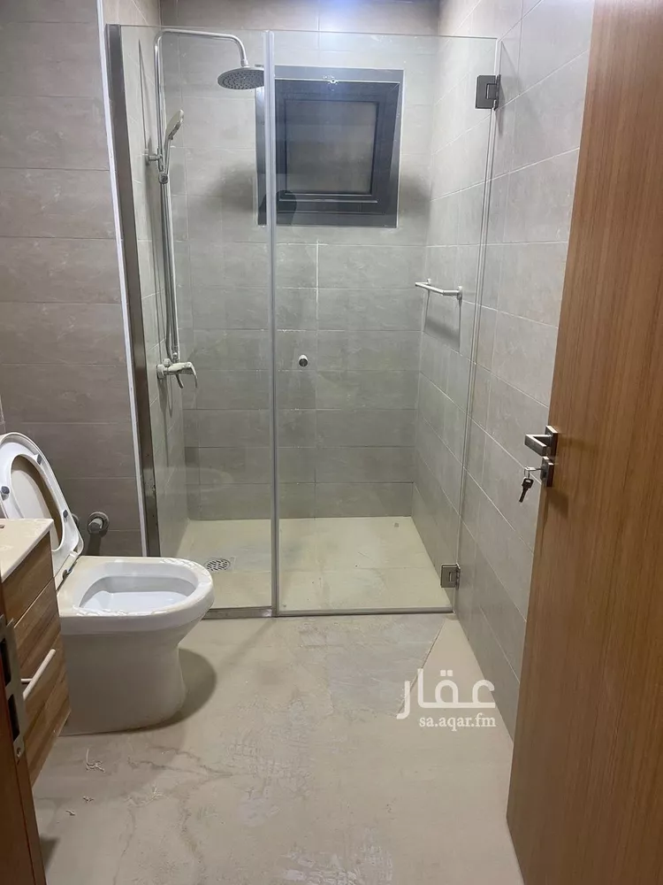 فيلا للإيجار في شارع أبي الحسن الكعكي, حي مطار الملك خالد الدولي, مدينة الرياض, منطقة الرياض