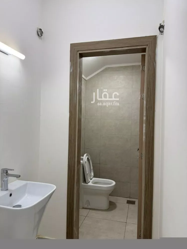 فيلا للإيجار في شارع 580, حي مطار الملك خالد الدولي, مدينة الرياض, منطقة الرياض