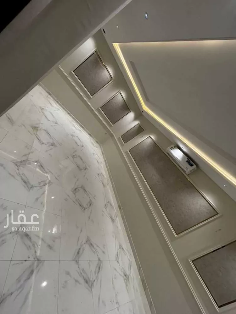 فيلا للبيع في شارع طلحة الصالحاني, حي عكاظ, مدينة الرياض, منطقة الرياض صورة 3