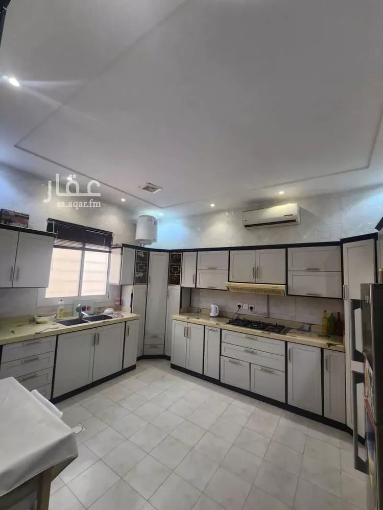 فيلا للإيجار في شارع النوارس, حي عكاظ, مدينة الرياض, منطقة الرياض صورة 5