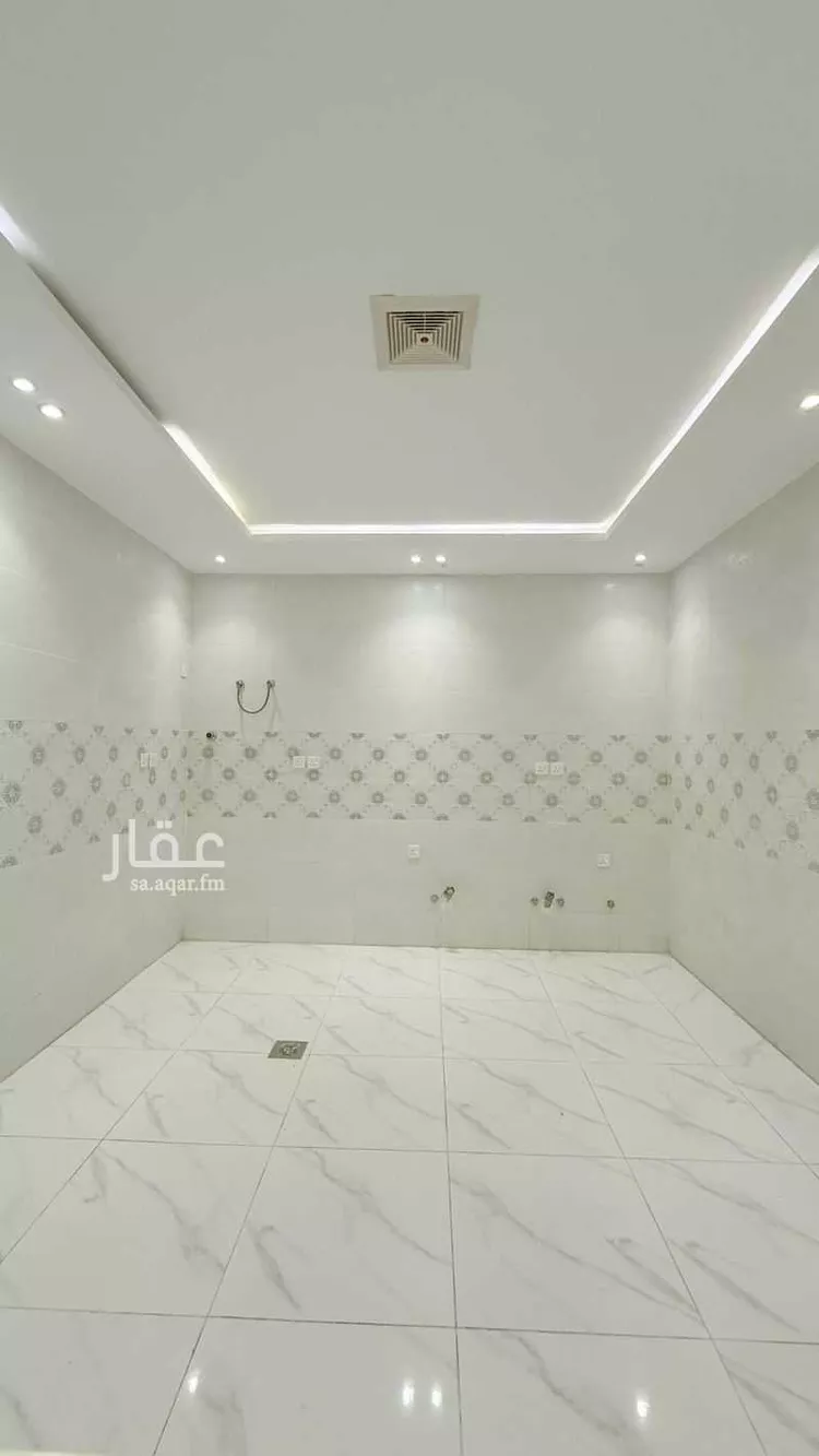 شقة للبيع في شارع عبد العزيز السّبّاك ، حي مريخ ، جدة ، جدة صورة 3