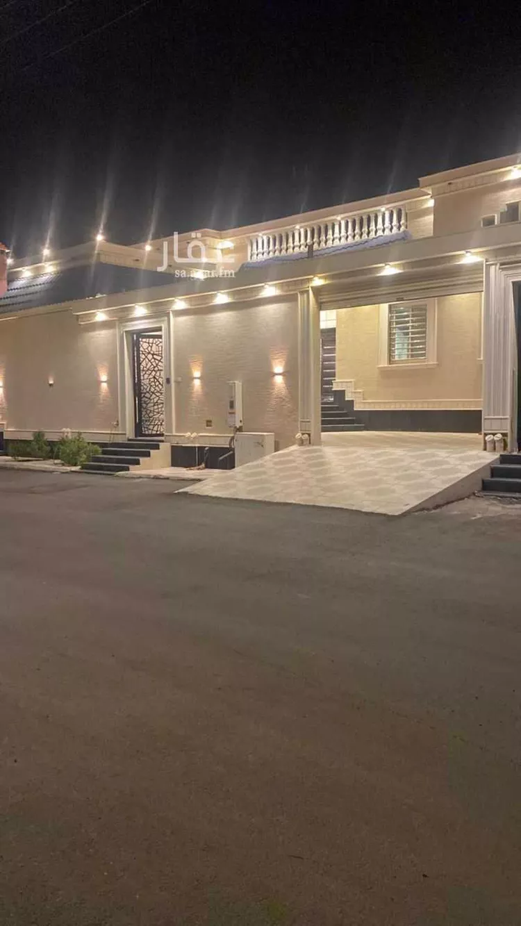 عمارة للبيع في شارع العام, حي الصوامع, مدينة احد رفيده, منطقة عسير صورة 2