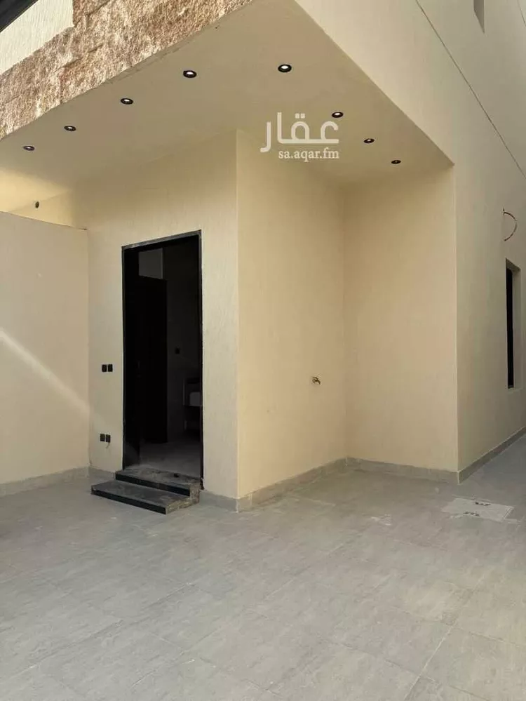 فيلا للبيع في شارع بورسعيد, حي طيبة, مدينة الرياض, منطقة الرياض صورة 2