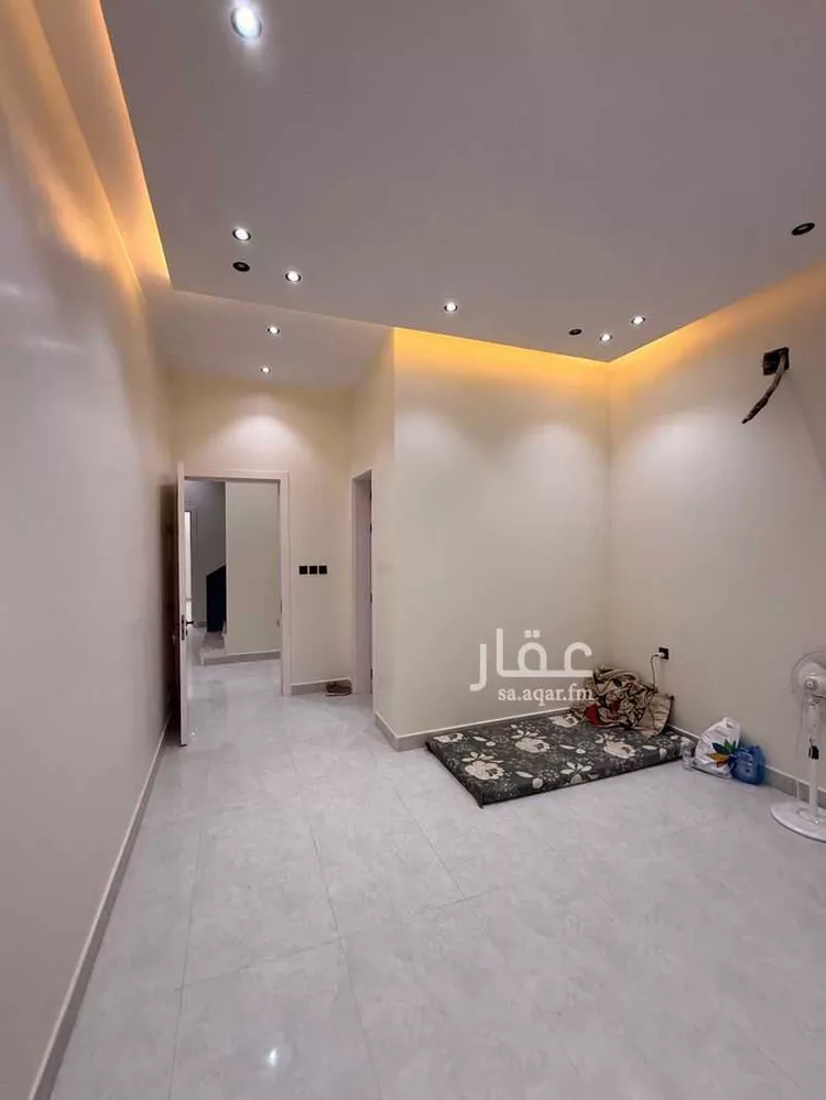 فيلا للبيع في شارع إبراهيم بن حسين, حي الرمال, مدينة الرياض, منطقة الرياض صورة 5