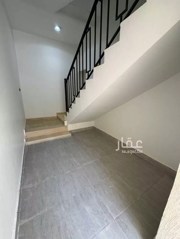 دور للبيع في شارع العاصي, حي طيبة, مدينة الرياض, منطقة الرياض صورة 3