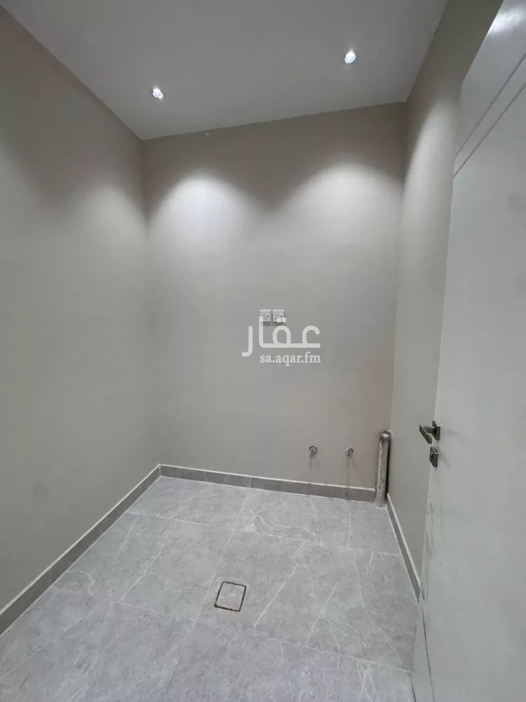 شقة للبيع في شارع شارع الشيخ أحمد النجمي, حي الرحاب 2, مدينة جازان, منطقة جازان 17