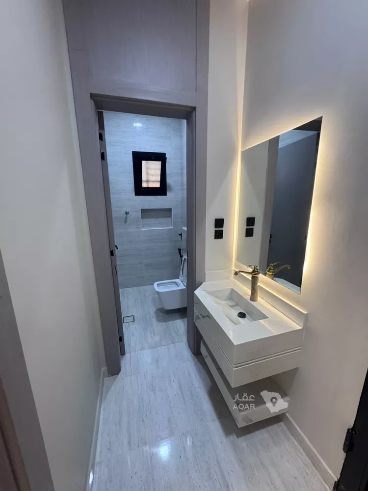Floor for Sale in Jazan As Suways 6